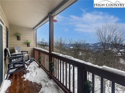 /international/us/102-sugar-ski-drive-sugar-mountain-nc-110106811634/