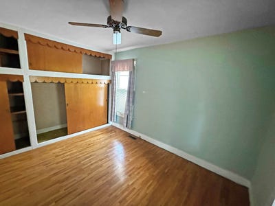 /international/us/1835-n-12th-st-terre-haute-in-110101150240/