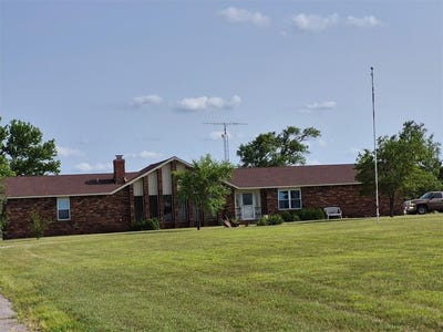 /international/us/33222-w-airline-road-pauls-valley-ok-110099908334/