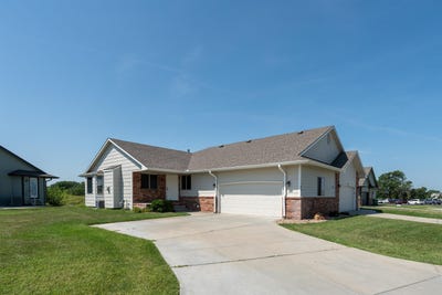 /international/us/711-s-bristol-circle-wichita-ks-110101147856/