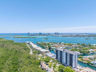 /international/us/2500-ne-135th-st-north-miami-fl-110108480220/