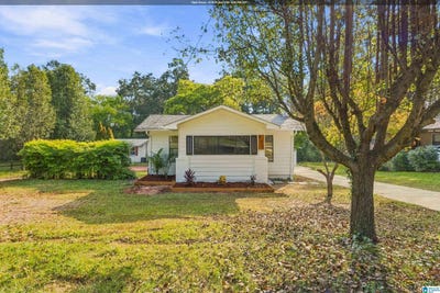 /international/us/130-forest-road-hueytown-al-110120609643/