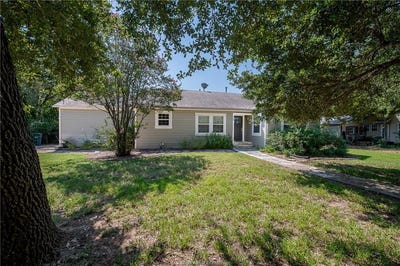 /international/us/709-inwood-drive-bryan-tx-110108551465/