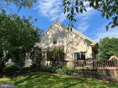 /international/us/431-waynesbrooke-road-berwyn-pa-110100533594/