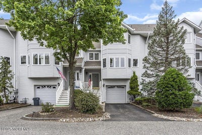 /international/us/203-muskflower-court-toms-river-nj-110100863567/