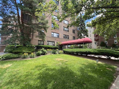 /international/us/8800-blvd-e-north-bergen-nj-110108818309/