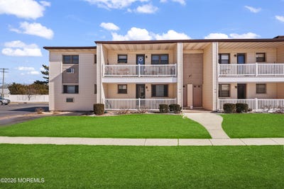 /international/us/191-wharfside-drive-monmouth-beach-nj-110105756877/