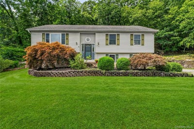 /international/us/35-glenna-drive-carmel-ny-110119617439/