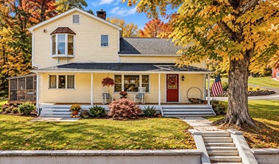/international/us/37-s-plank-road-westtown-ny-110120739129/