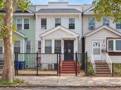 /international/us/90-11-80th-street-woodhaven-ny-110119910168/