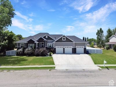 /international/us/1343-n-4700-w-plain-city-ut-110109413265/