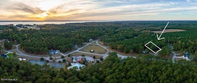 /international/us/70-muscadine-court-minnesott-beach-nc-110098517852/