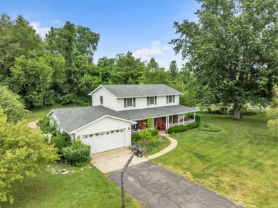 /international/us/801-roy-street-winona-lake-in-110108716124/