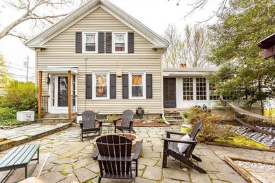 /international/us/526-pleasant-st-somerset-ma-110107438570/