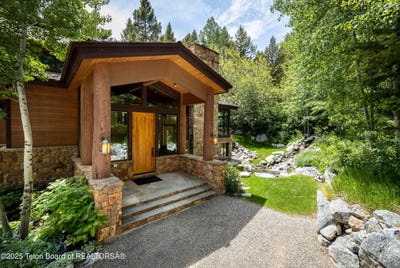 /international/us/3780-w-mccollister-drive-teton-village-wy-110101728574/