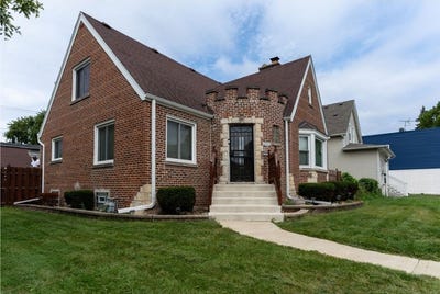 /international/us/12424-maple-avenue-blue-island-il-110120107327/