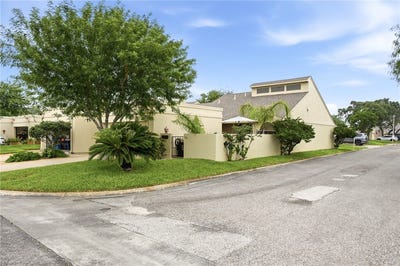 /international/us/107-pebble-creek-drive-rockport-tx-110107655018/