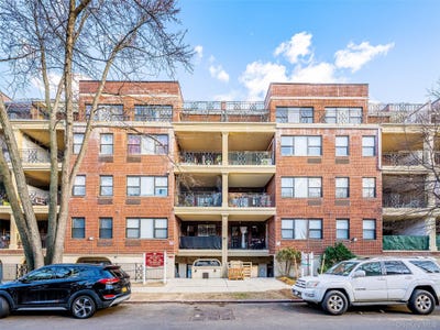 /international/us/71-19-162nd-street-flushing-ny-110104255017/