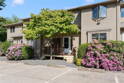 /international/us/75-glen-drive-west-warwick-ri-110100398376/?lang=zh-tw
