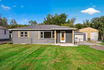 /international/us/19515-garner-avenue-council-bluffs-ia-110120458655/