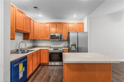 /international/us/923-windcastle-lane-winston-salem-nc-110108710299/