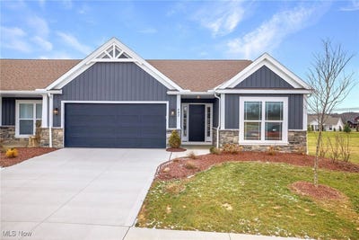 /international/us/482-meadow-trail-sw-hartville-oh-110104941441/