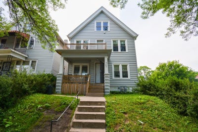 /international/us/3407-n-22nd-st-milwaukee-wi-110101068869/