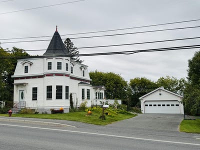 /international/us/781-main-street-caribou-me-110110268057/