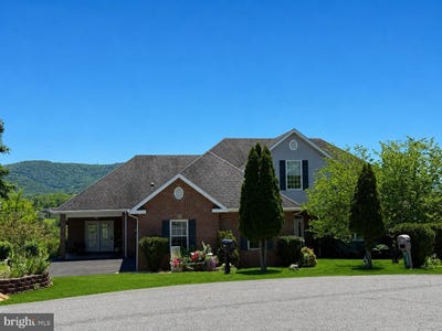 /international/us/10002-carrington-court-cumberland-md-110108475446/