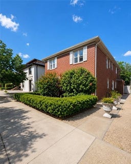 /international/us/3829-ocean-view-avenue-brooklyn-ny-110108478615/