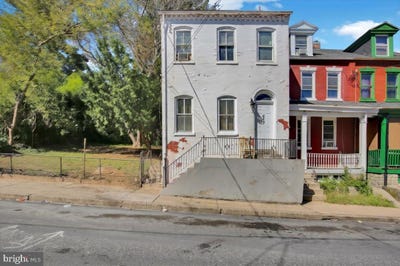 /international/us/667-saint-joseph-street-lancaster-pa-110120154677/