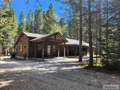 /international/us/4193-lone-pine-road-island-park-id-110107258083/