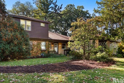 /international/us/2361-dewes-street-glenview-il-110120757181/