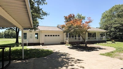 /international/us/926-lake-drive-hornbeak-tn-110101432854/