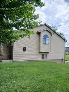 /international/us/9180-orchard-circle-monticello-mn-110108580350/