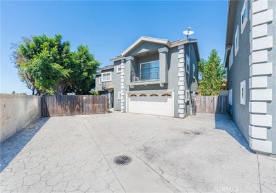 /international/us/11137-s-freeman-inglewood-ca-110110139393/