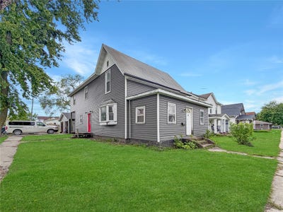 /international/us/201-w-washington-street-colfax-ia-110107876385/