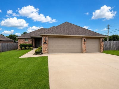 /international/us/1486-s-blue-willow-avenue-fayetteville-ar-110108694629/