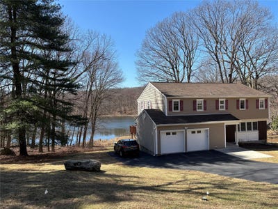 /international/us/31-astor-drive-mahopac-ny-110098543915/