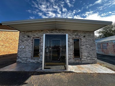 /international/us/203-s-main-st-andrews-tx-110097828726/