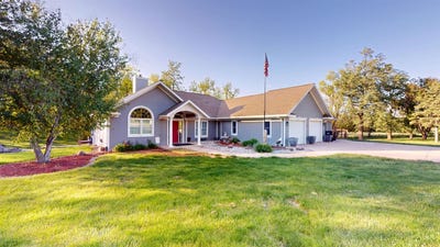/international/us/1200-iowa-st-cherokee-ia-110108389086/