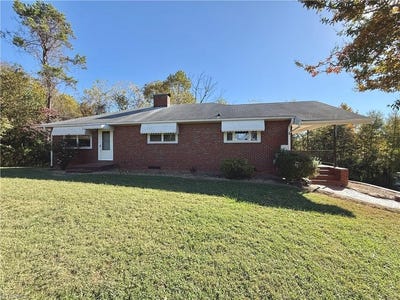 /international/us/3241-harper-road-clemmons-nc-110107954648/