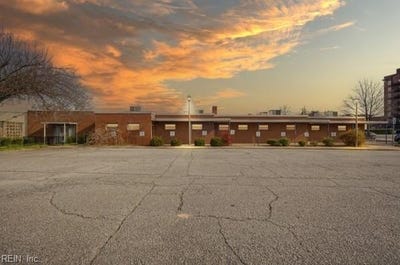 /international/us/129-n-saratoga-street-suffolk-va-110106269369/