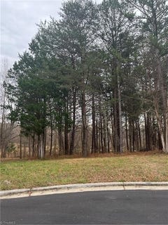 /international/us/2700-edenridge-drive-high-point-nc-110104125031/