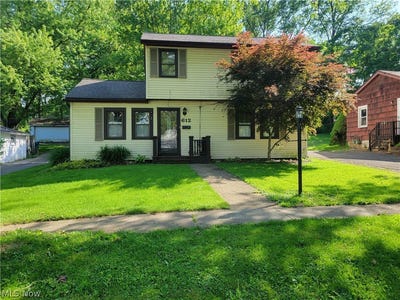 /international/us/612-cuyahoga-street-kent-oh-110108179499/