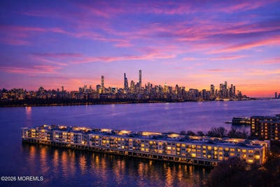 /international/us/324-promenade-edgewater-nj-110107156715/