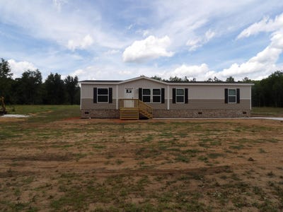 /international/us/2333-francis-marion-boulevard-summerton-sc-110108851028/