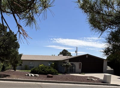 /international/us/13012-blackstone-road-ne-albuquerque-nm-110107710949/
