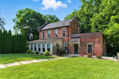 /international/us/311-west-third-street-frankfort-ky-110101464757/