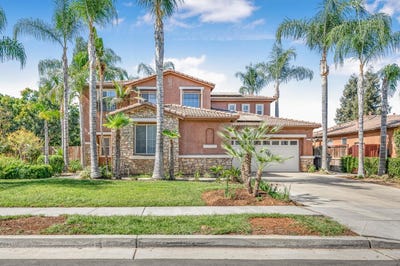/international/us/877-lily-avenue-sanger-ca-110120455062/